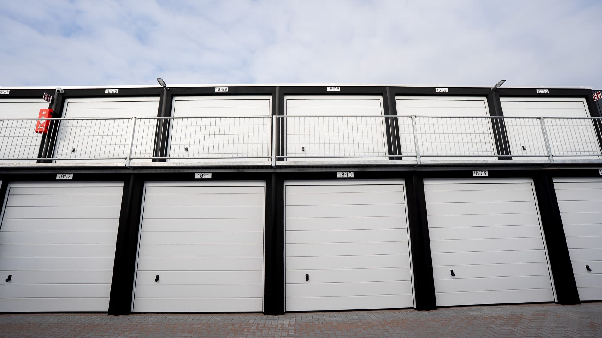 Garageboxen vooraanzicht